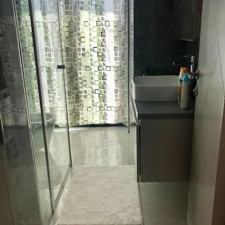 Appartement Secured Lux 2 + 1 - Gym, Sauna & Parking Istanboel